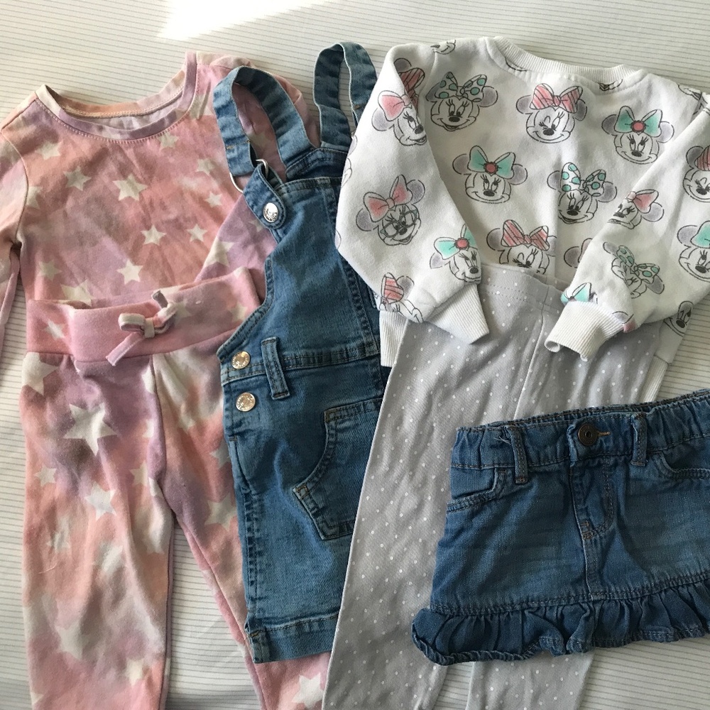 Set of 6 coordinating baby girls items